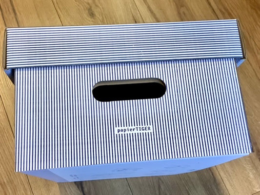 10 Plempelkisten 40x28x16 Papiertiger blauweiß