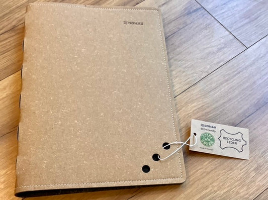 Ringmappe Recyclingleder A4 braun 4-Ring (Donau) - Polly Paper - Umweltfreundliche Schreibwaren