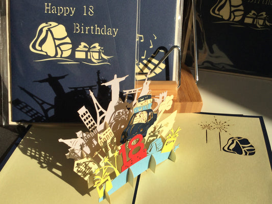 3D-Karte / Pop-up-Karte zum 18. Geburtstag.
Erhältlich bei Polly Paper - schöne Grußkarten in Berlin-Mitte