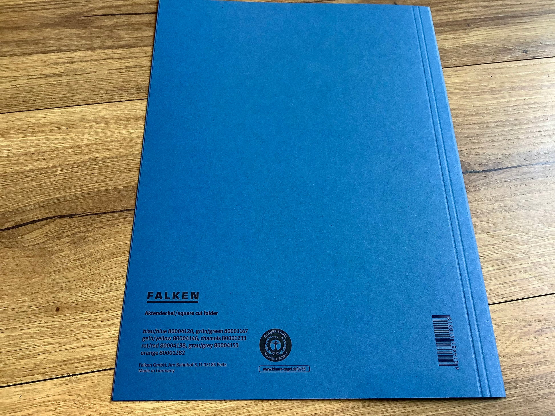 Blauer Aktendeckel von FALKEN aus Recyclingkarton - erhältlich bei Polly Paper - Umweltfreundliche Schreibwaren / Bürobedarf in Berlin-Mitte