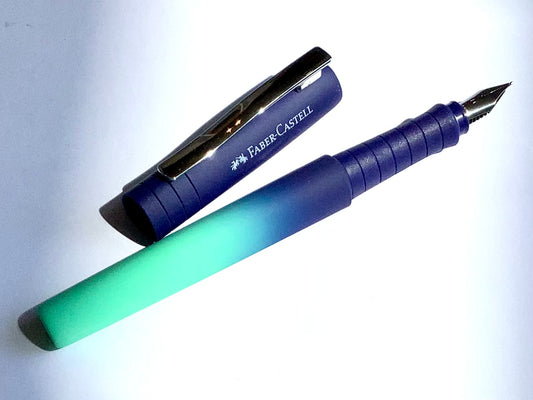 Füller Faber Castell blau-mint Farbverlauf