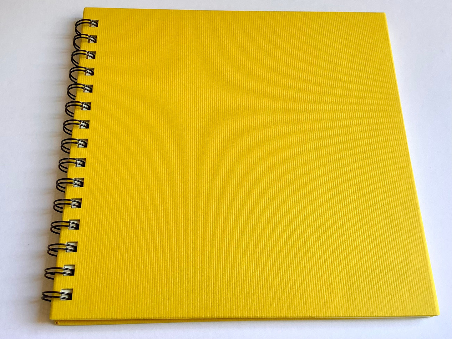Spiralnotizbuch 20x20cm 160g Stripes (Gästebuch)°