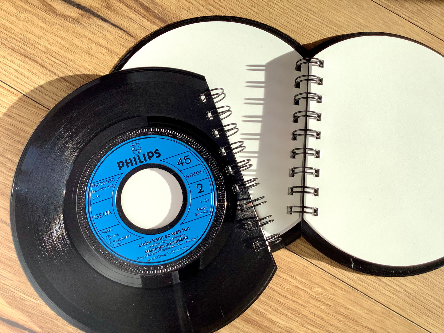 Notizbuch "Single" halbrund 80Bl Direktrecycling - Polly Paper - Umweltfreundliche Schreibwaren