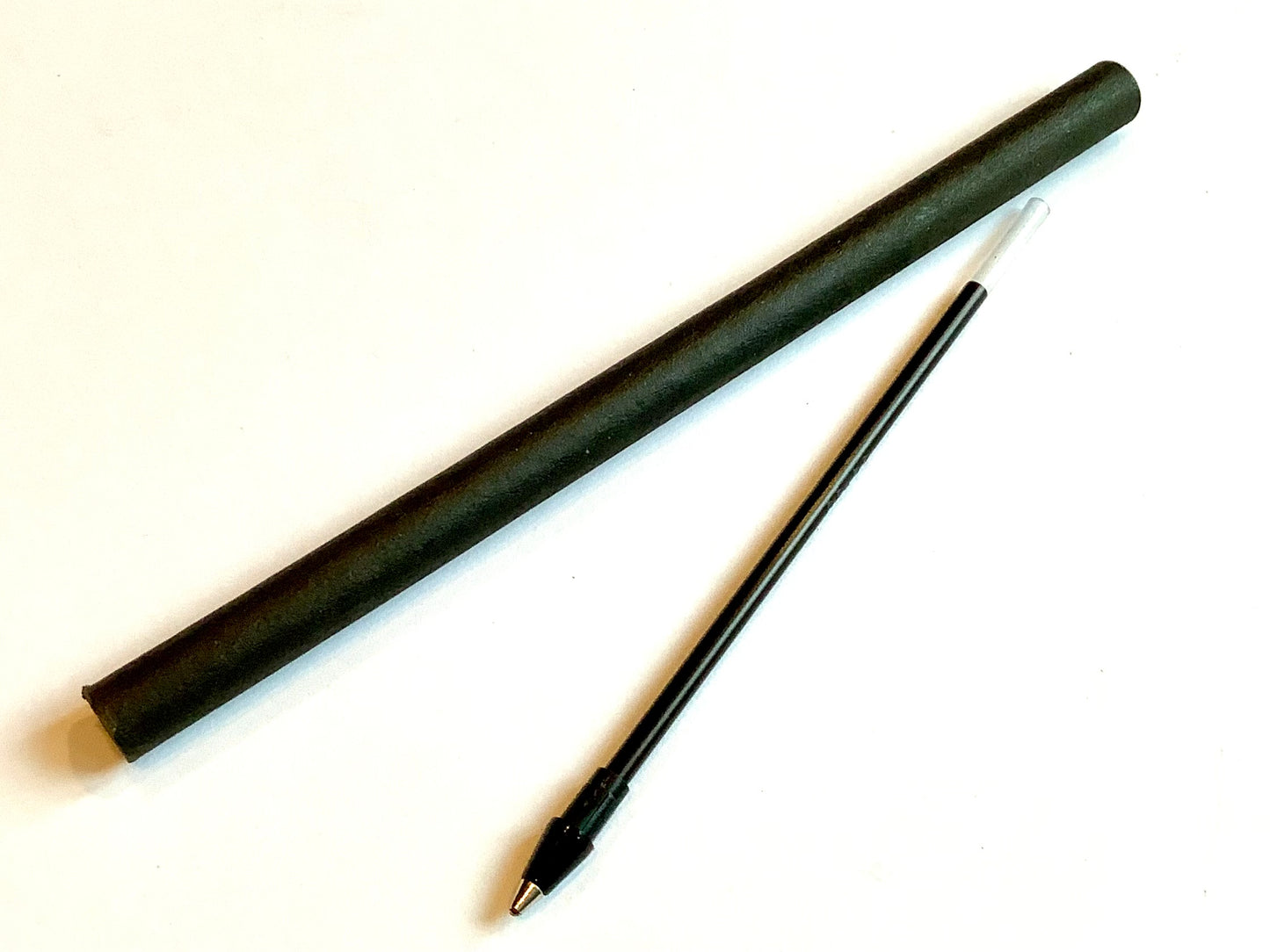 Kugelschreiber Recyclingpappe Paper Pen° - Polly Paper - Umweltfreundliche Schreibwaren