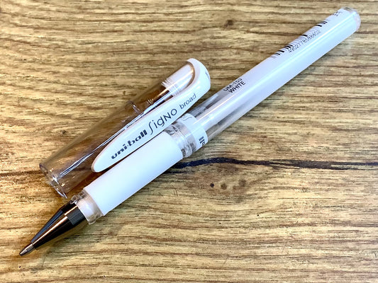 Gelschreiber uni-ball Gel Signo UM-153°