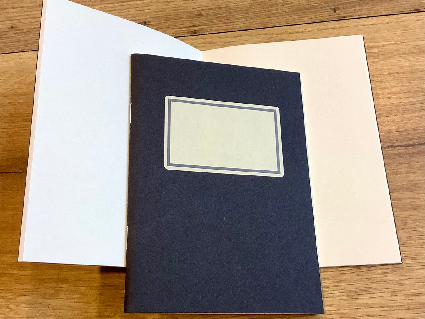 Skizzenheft A6 100g Sketchfiles retro blanko - Polly Paper - Umweltfreundliche Schreibwaren