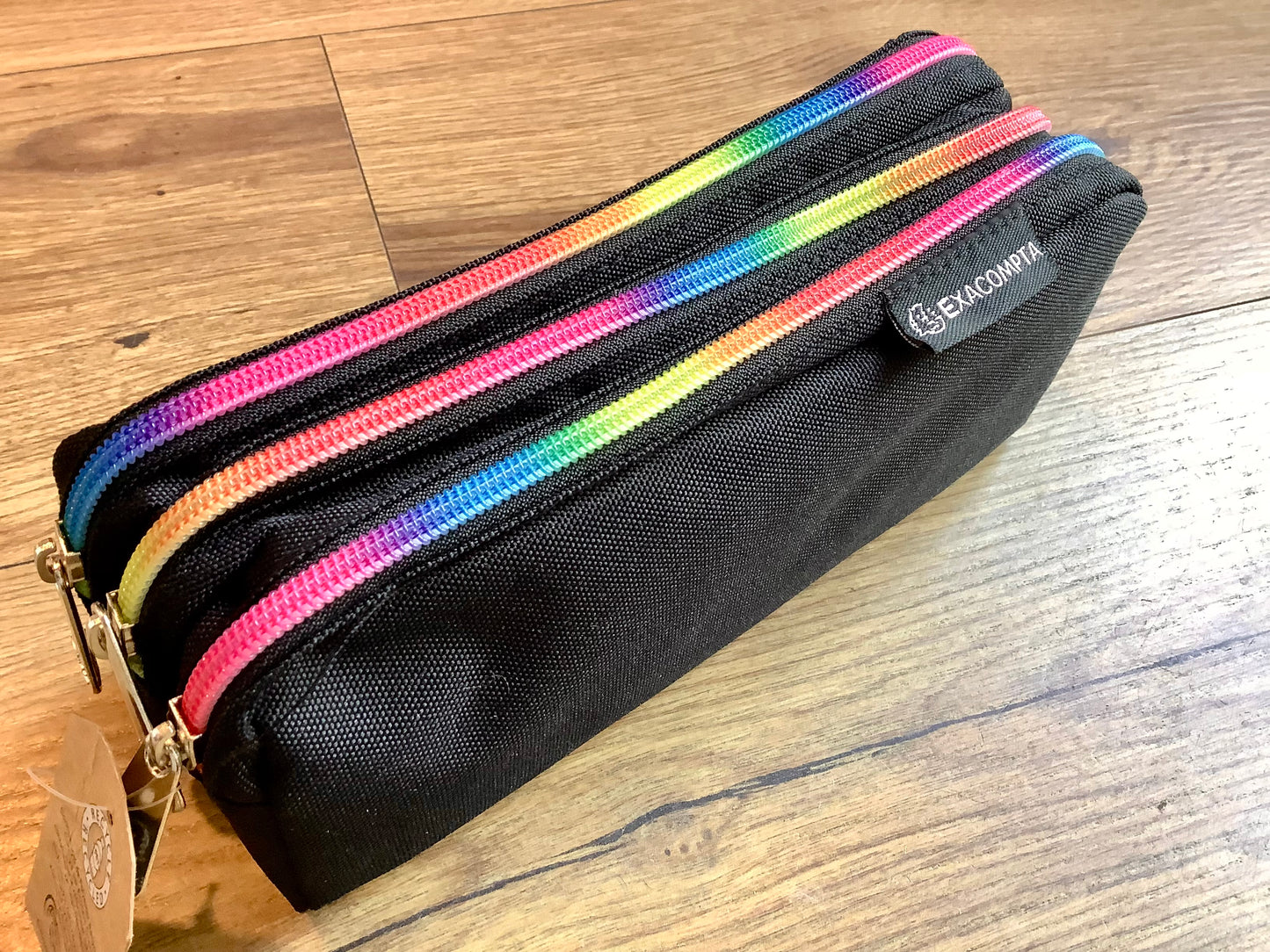 Stiftetasche Recycling schwarz mit Regenbogen-Reißverschluss - Polly Paper - Umweltfreundliche Schreibwaren