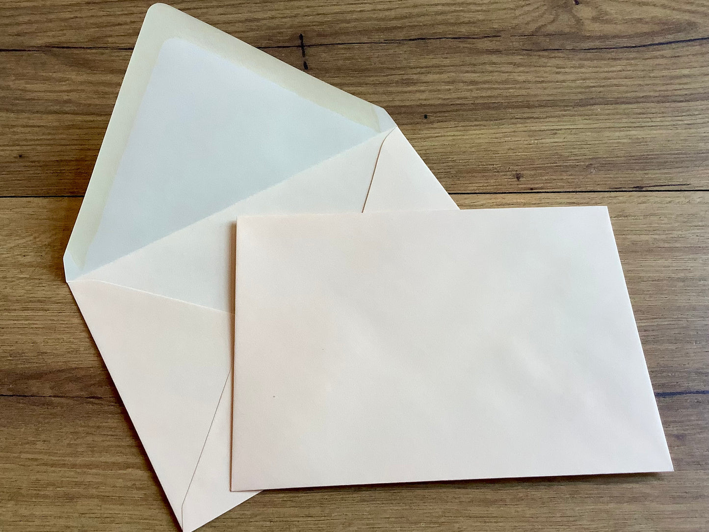 C6-Kuvert cremeweiß Spitzklappe einzeln - Polly Paper - Umweltfreundliche Schreibwaren