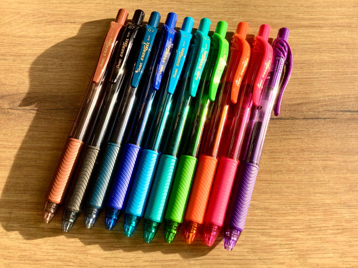 Gelschreiber EnerGel-X 0.7 Pentel BL107 84% recycelt - Polly Paper - Umweltfreundliche Schreibwaren