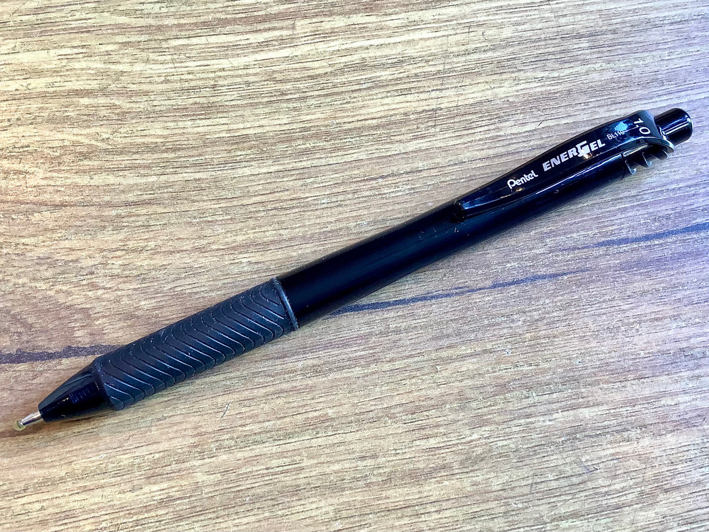 Gelschreiber EnerGel-X 0.7 Pentel BL107 84% recycelt - Polly Paper - Umweltfreundliche Schreibwaren