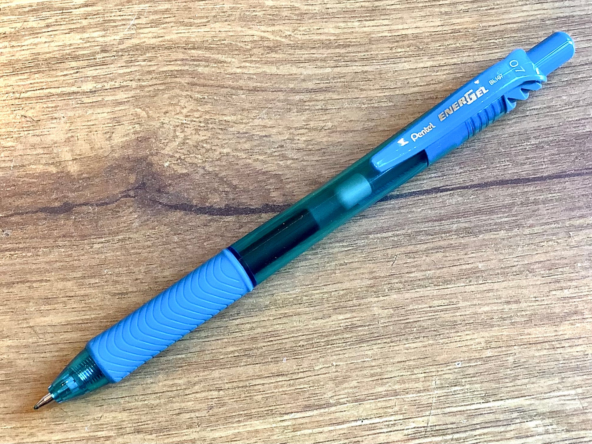 Gelschreiber EnerGel-X 0.7 Pentel BL107 84% recycelt - Polly Paper - Umweltfreundliche Schreibwaren