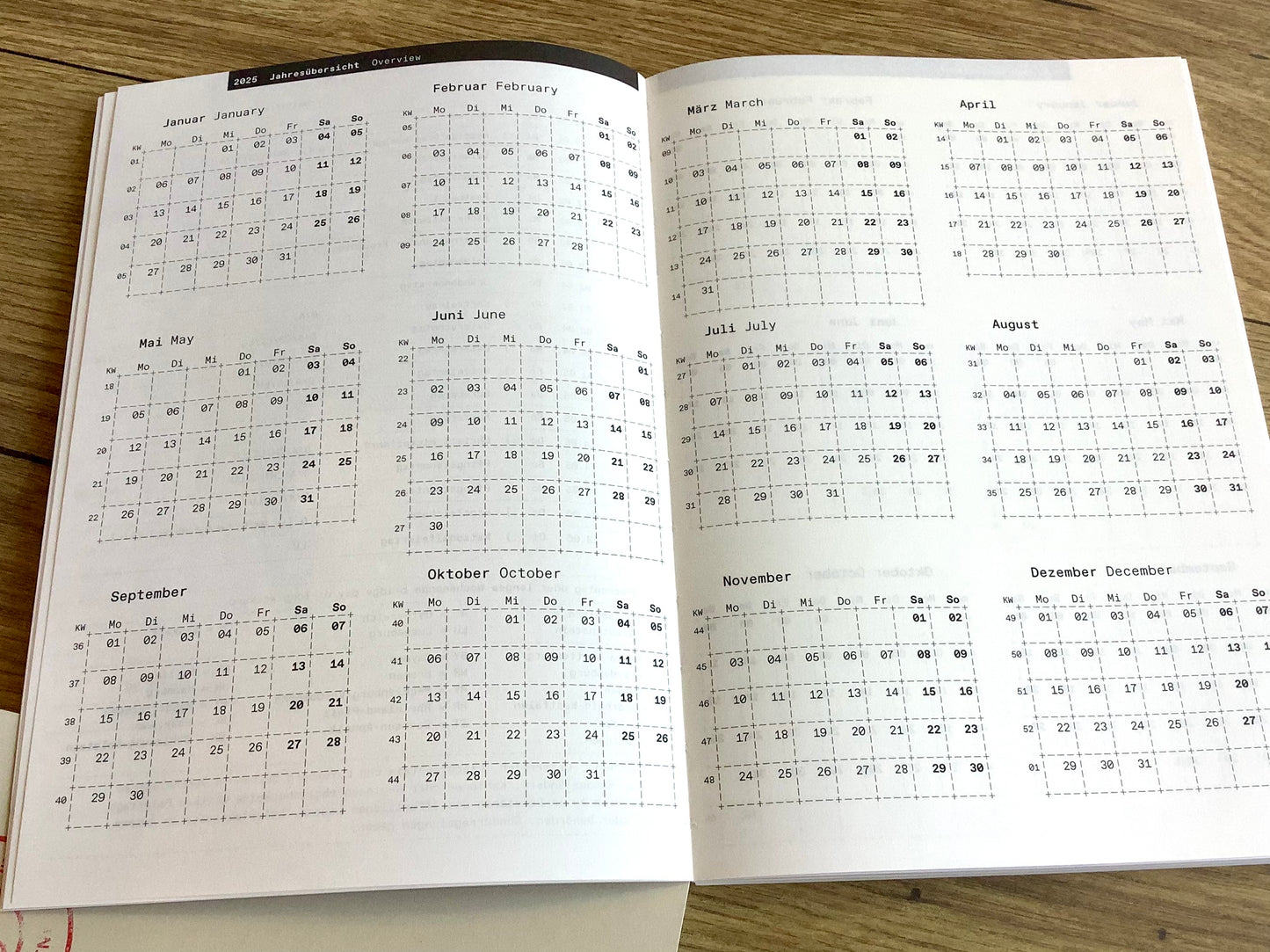 Lehrer*innenkalender ROTERFADEN°
