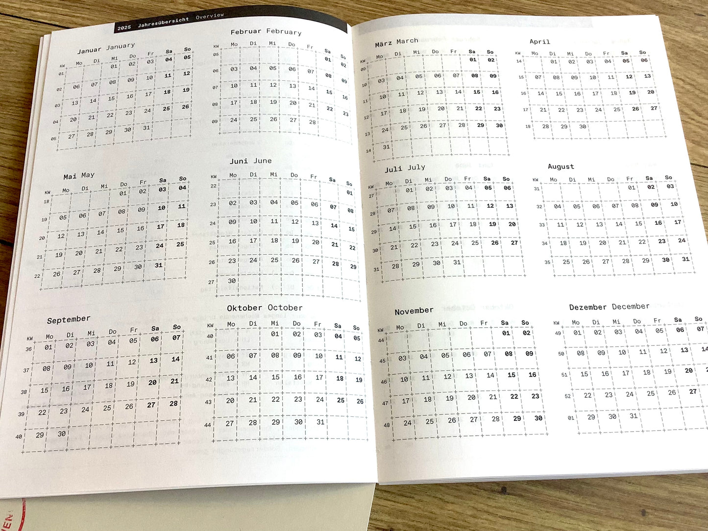 Lehrer*innenkalender ROTERFADEN°