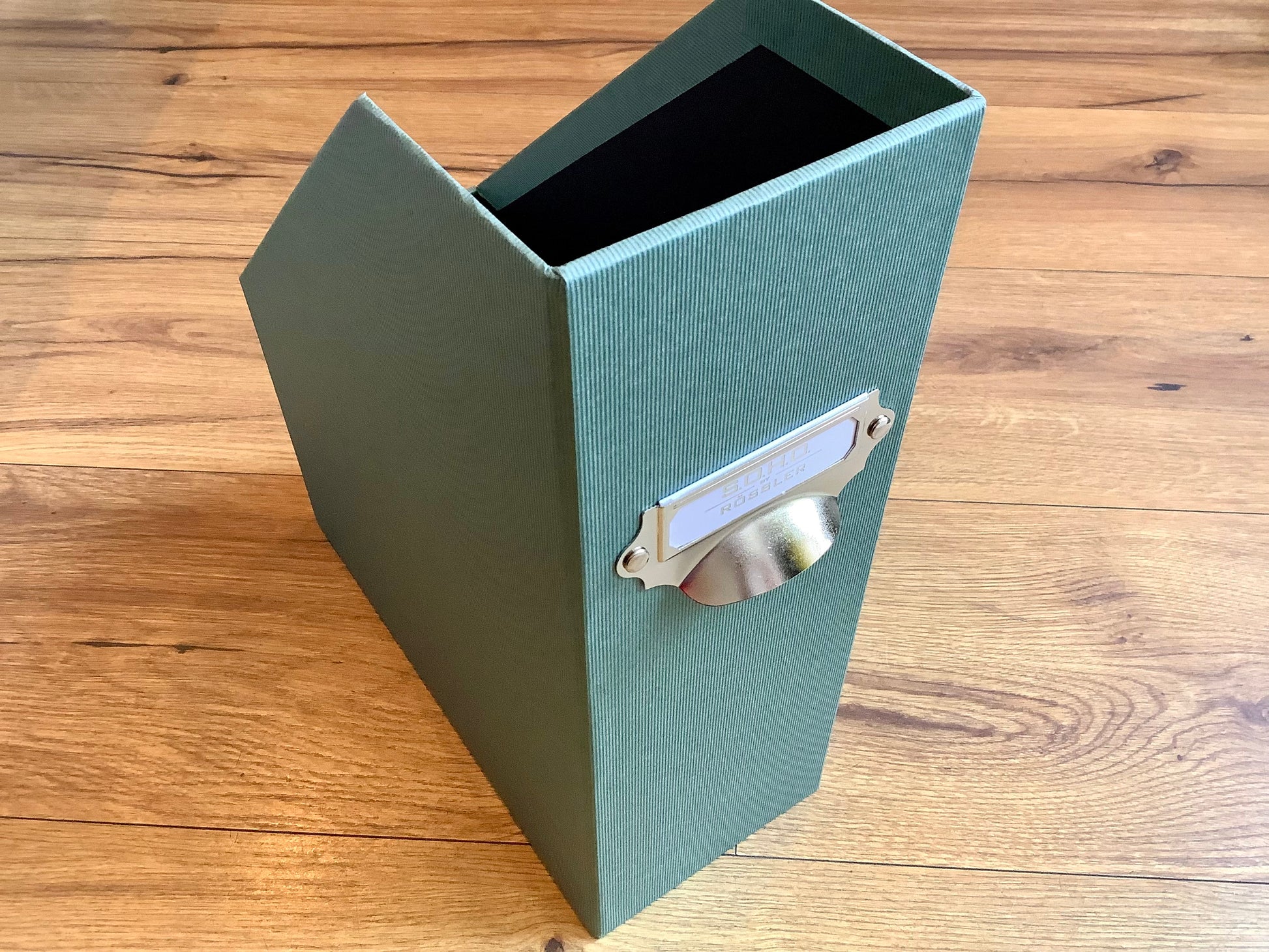 Stehsammler von Rössler Papier, Serie SOHO opal