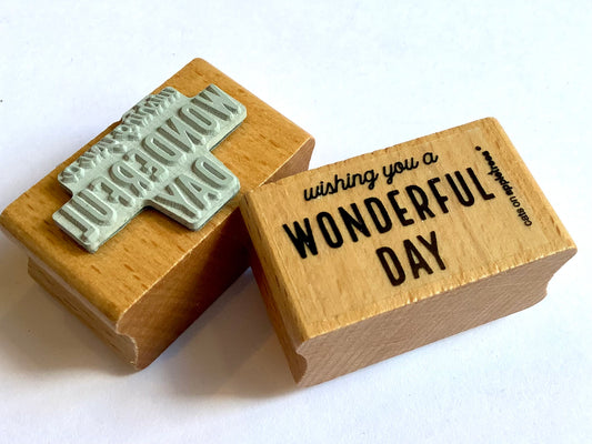 holzstempel Text wonderful day
