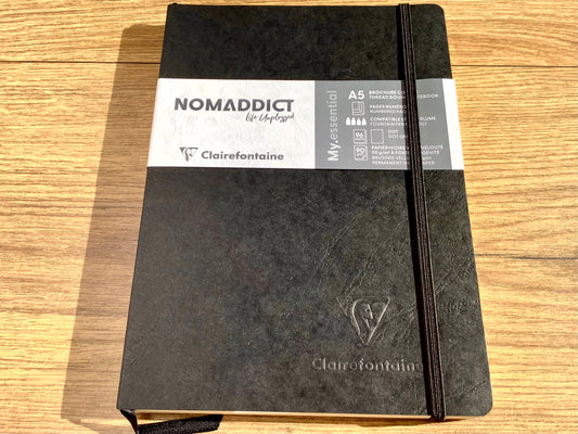 schwarzes Notizbuch A5 Bullet Journal nummerierte Seiten mit 90g von Clairefontaine - erhältlich bei Polly Paper Schreibwaren in Berlin-Mitte