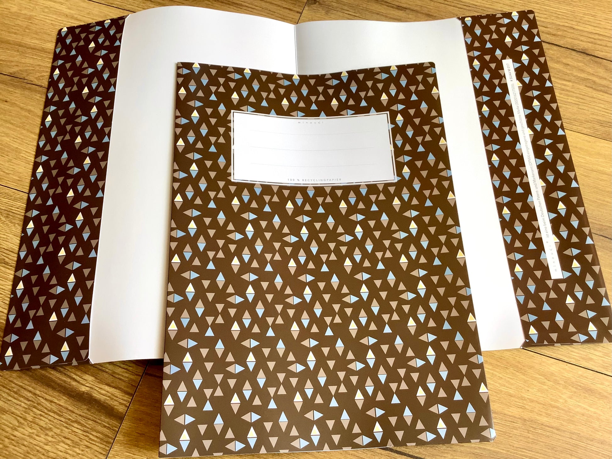 minouki A4 Heftumschlag- Schulbedarf Berlin bei Polly Paper