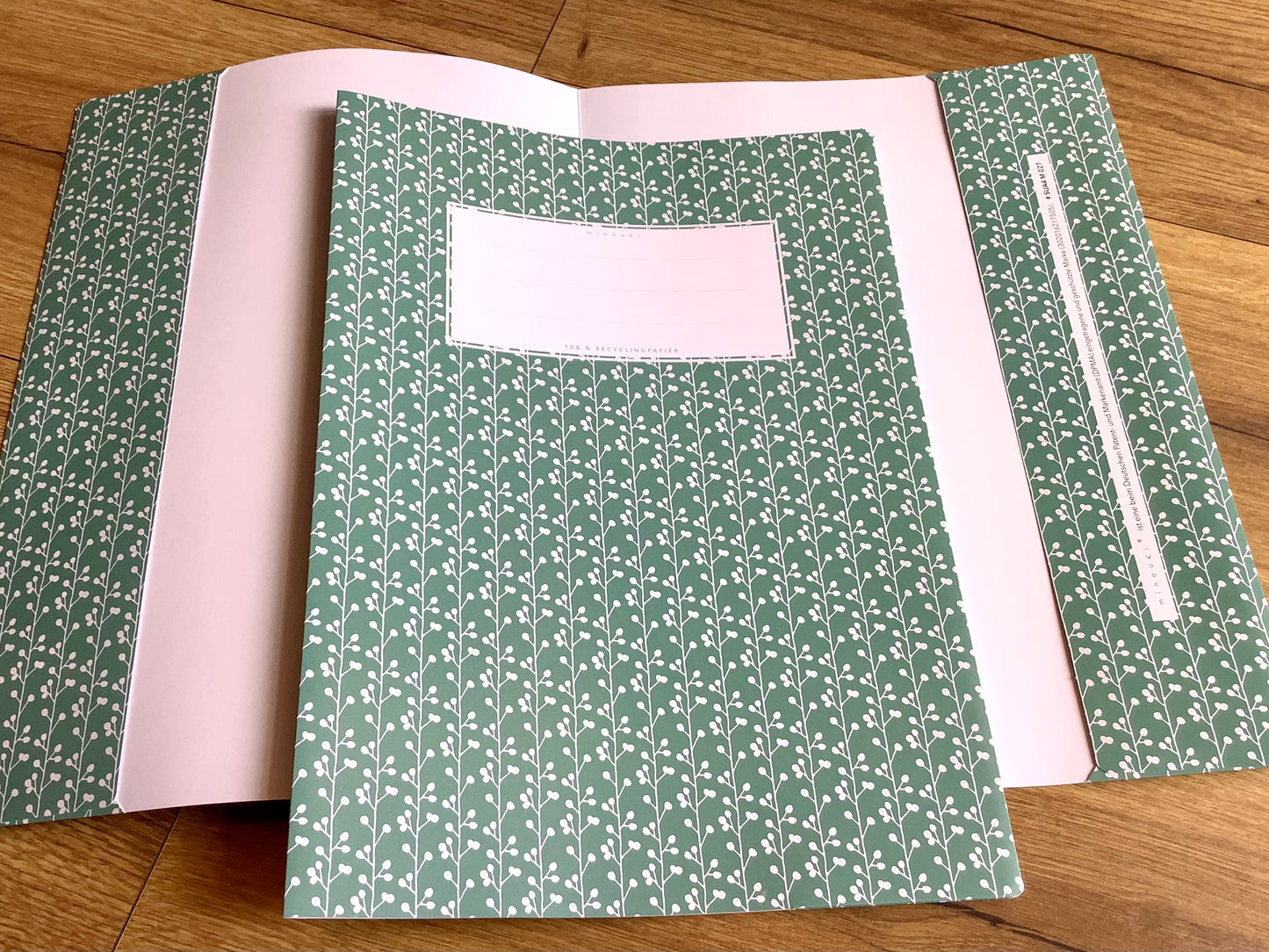 minouki A4 Heftumschlag- Schulbedarf Berlin bei Polly Paper