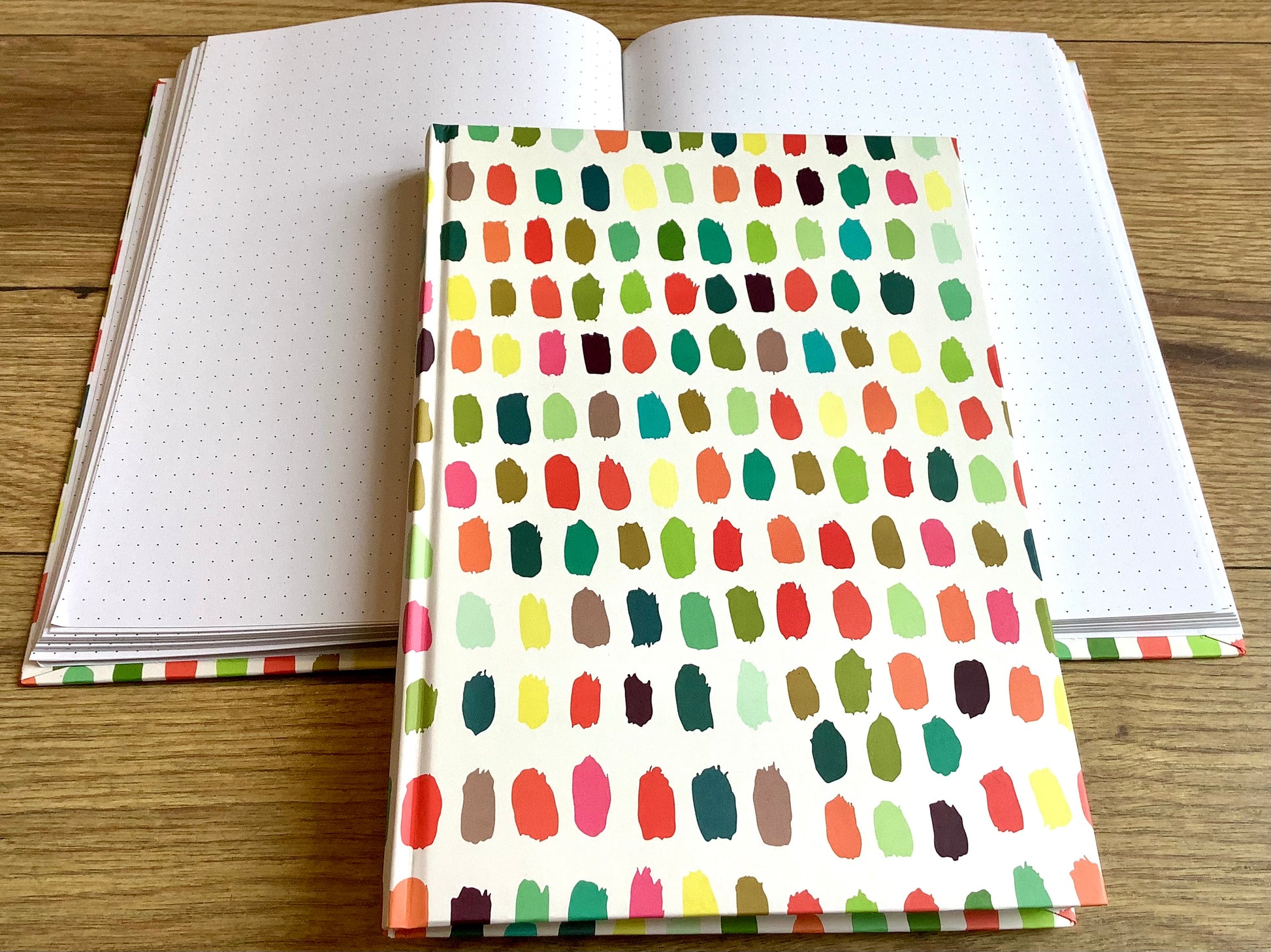 Notizbuch A5 Punktraster Strokes Hardcover 100g RC - Polly Paper - Umweltfreundliche Schreibwaren