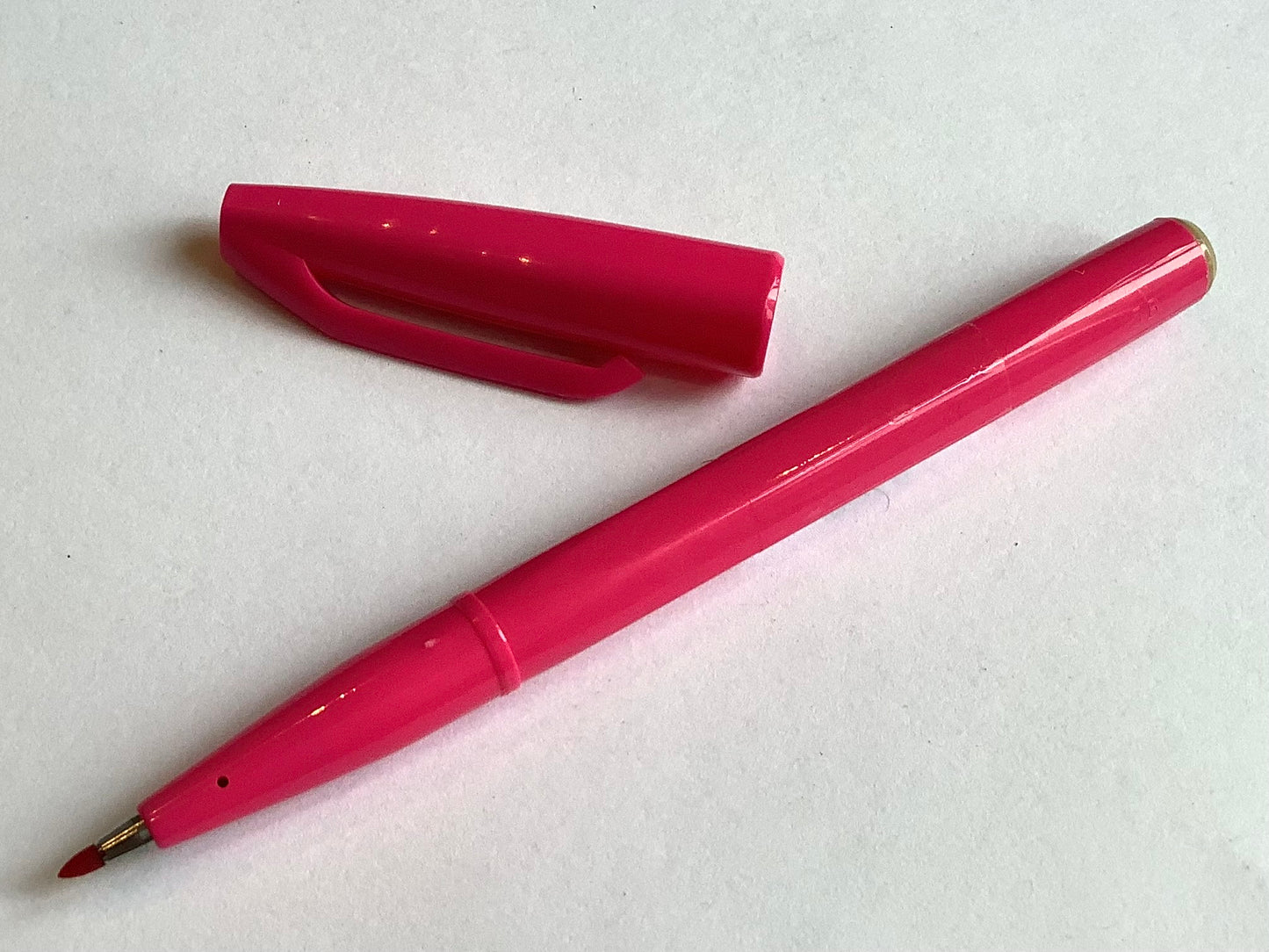 Sign Pen S520 83 % recycled Pentel° - Polly Paper - Umweltfreundliche Schreibwaren