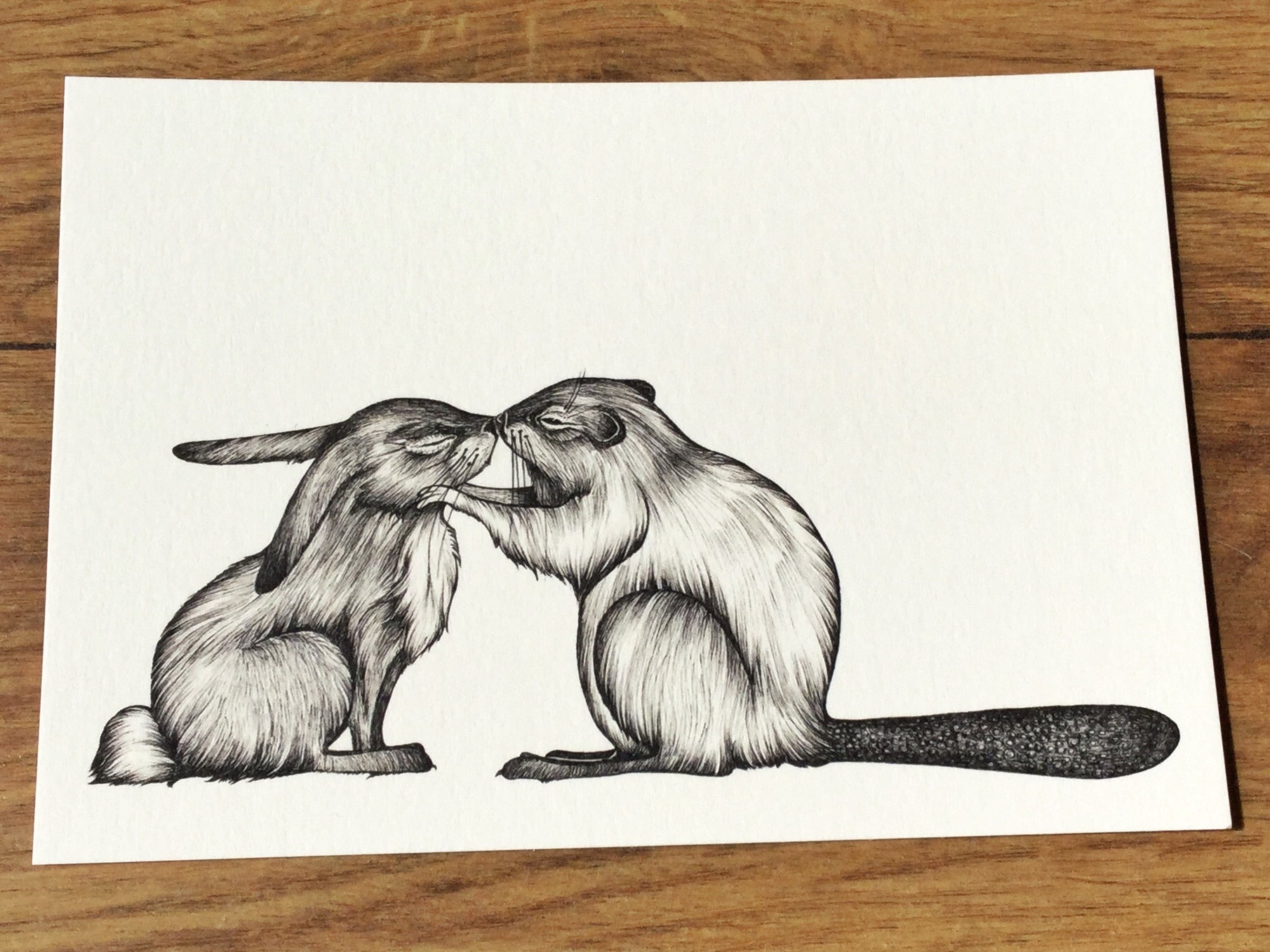 Postkarte Kuss Kaninchen & Biber Ligarti Bambus - Polly Paper - Umweltfreundliche Schreibwaren