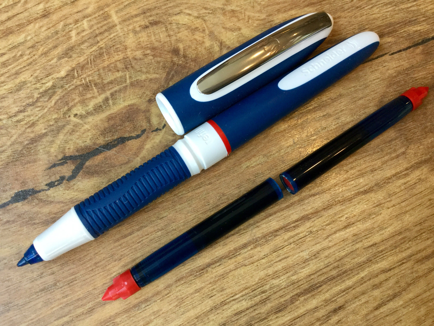 Tintenroller One Change dokumentenecht Schneider° - Polly Paper - Umweltfreundliche Schreibwaren