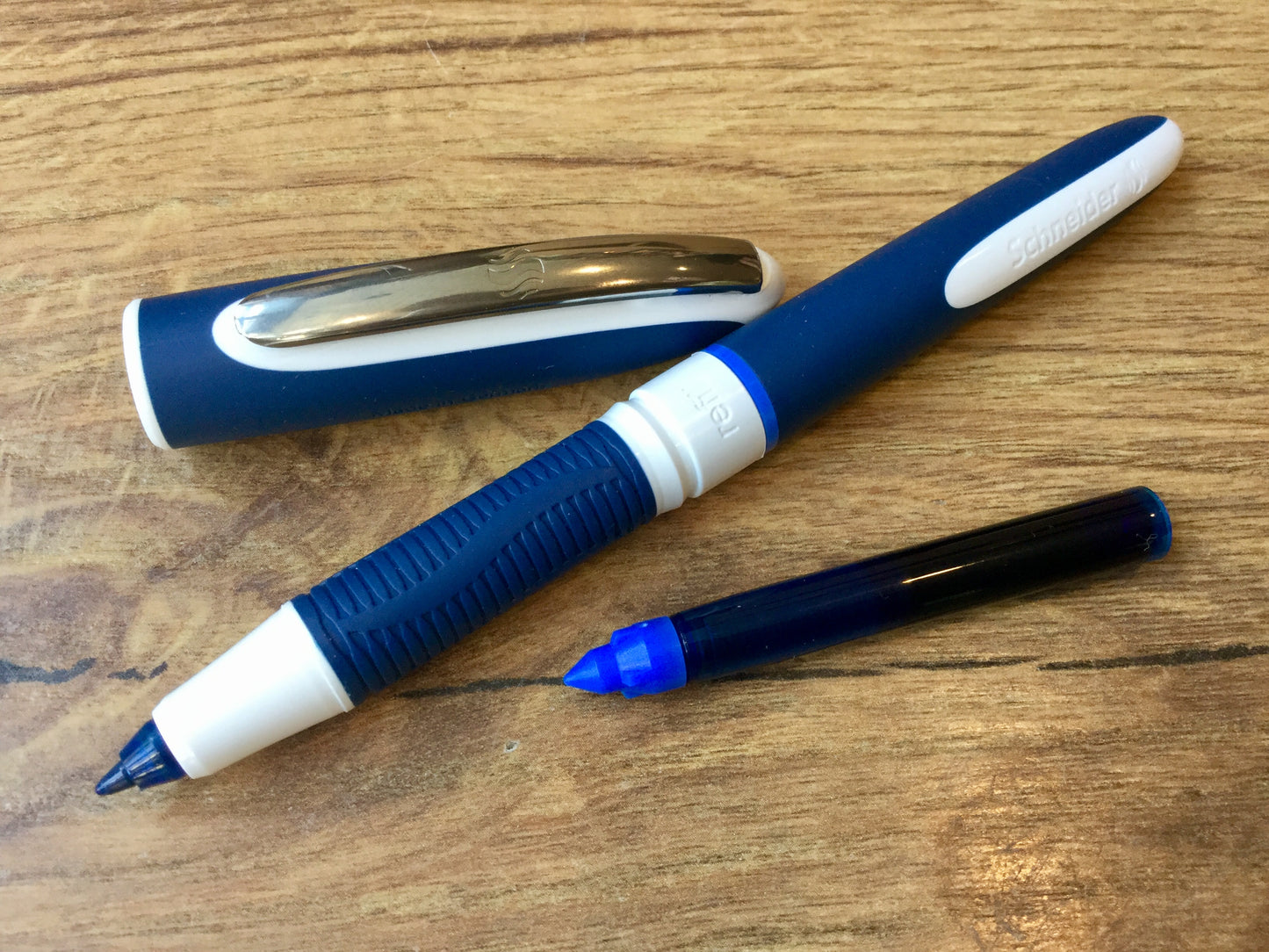 Tintenroller One Change dokumentenecht Schneider° - Polly Paper - Umweltfreundliche Schreibwaren