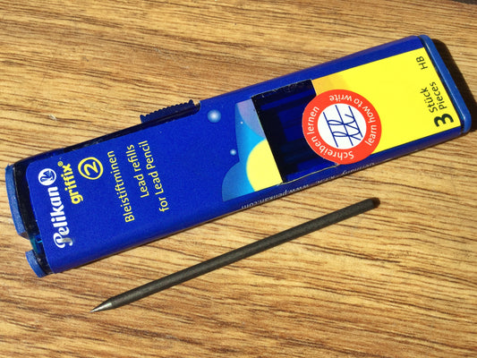 Feinminen 2mm 3 Grafitminen griffix Pelikan - Polly Paper - Umweltfreundliche Schreibwaren