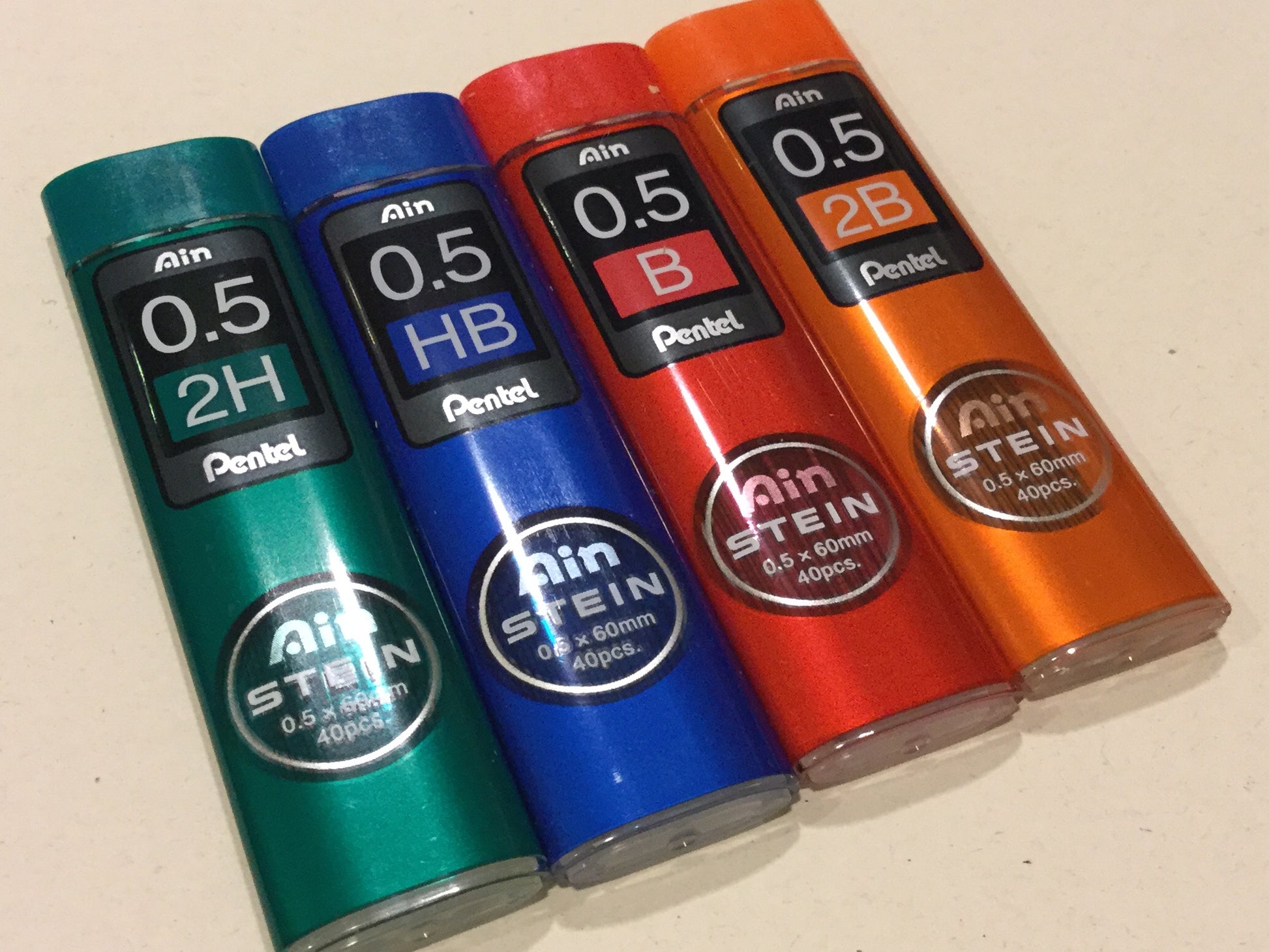 Feinminen 0,5mm 40 Pentel 40 Hi-Polymer Ain Stein° - Polly Paper - Umweltfreundliche Schreibwaren
