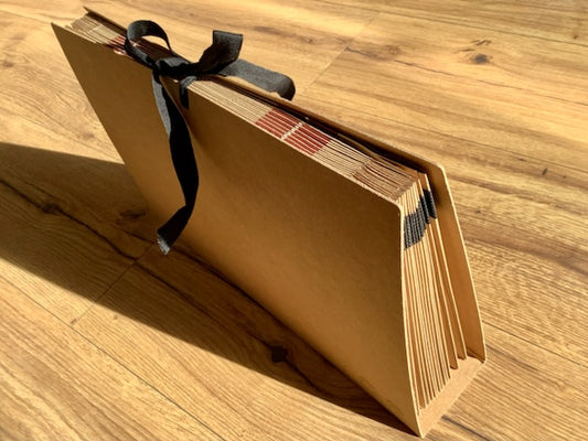 Fächermappe A4 38x25cm braun (Schwartz Recycled) - Polly Paper - Umweltfreundliche Schreibwaren