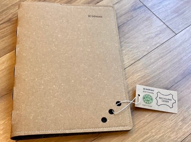 Ringmappe Recyclingleder A4 braun 4-Ring (Donau) - Polly Paper - Umweltfreundliche Schreibwaren