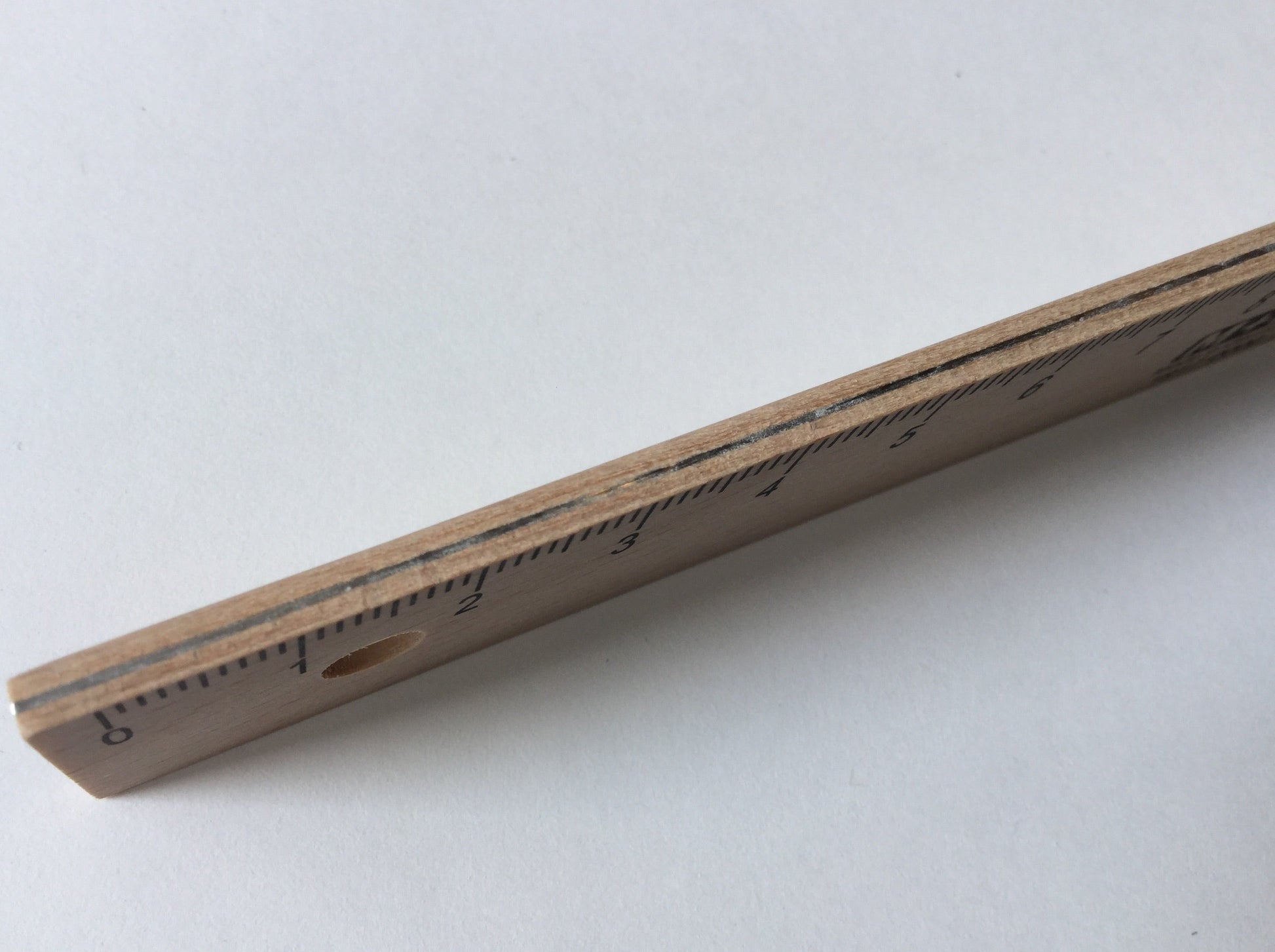 Holzlineal 17cm Metalleinsatz M+R - Polly Paper - Umweltfreundliche Schreibwaren