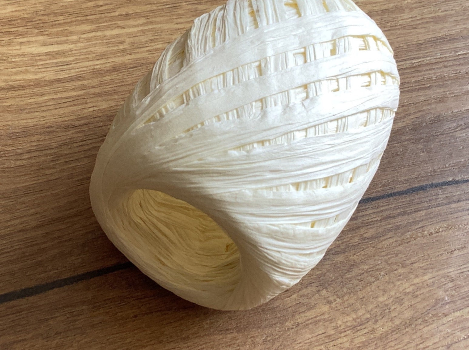 Geschenkband Paper Raffia 23m° - Polly Paper - Umweltfreundliche Schreibwaren