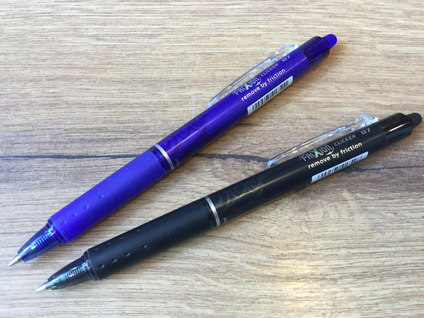Tintenroller Frixion Clicker° - Polly Paper - Umweltfreundliche Schreibwaren